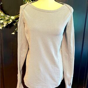 Lululemon size 10 running top